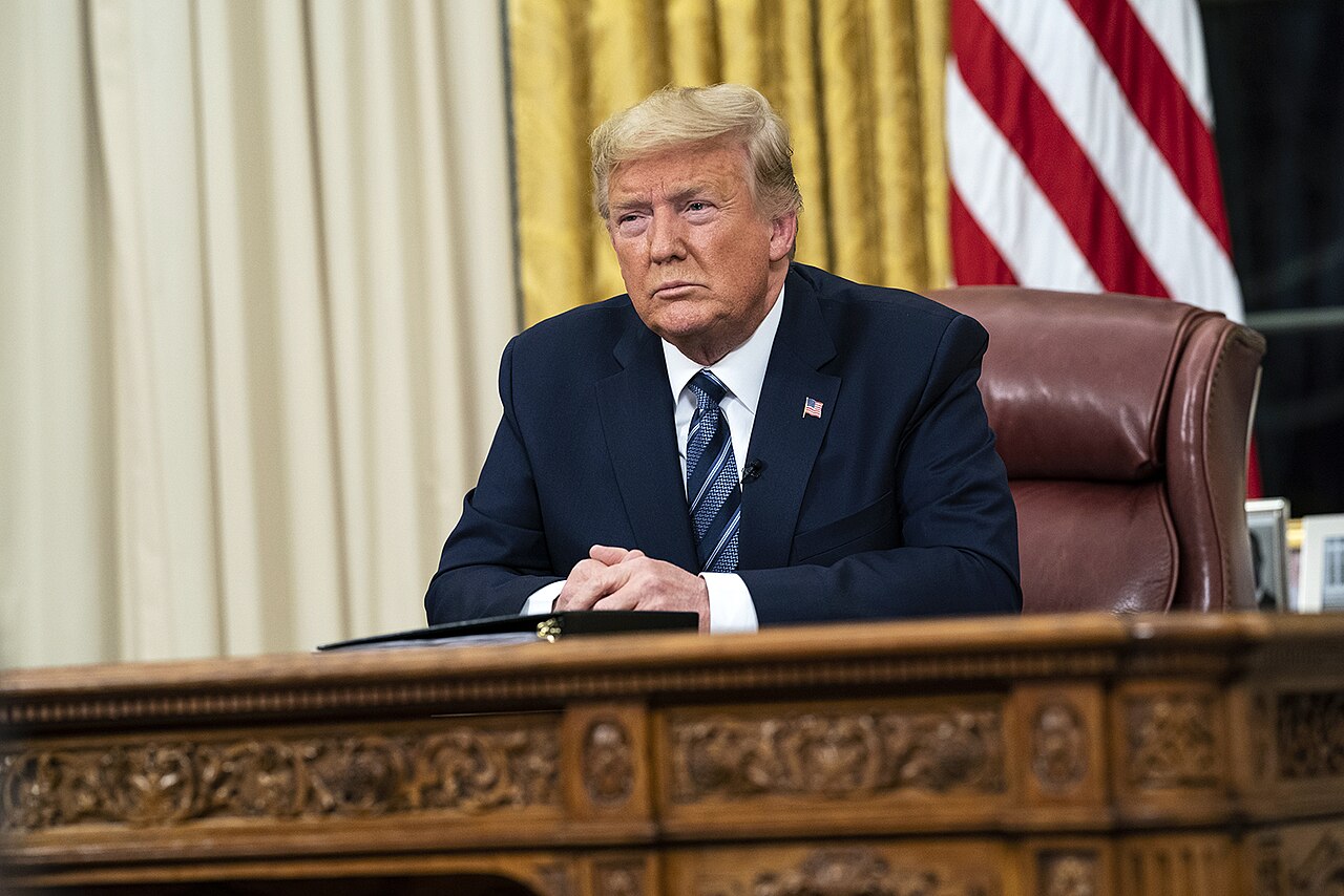 Trump promet de « finir le travail » en Iran — le CGRI menace 18 géants technologiques américains